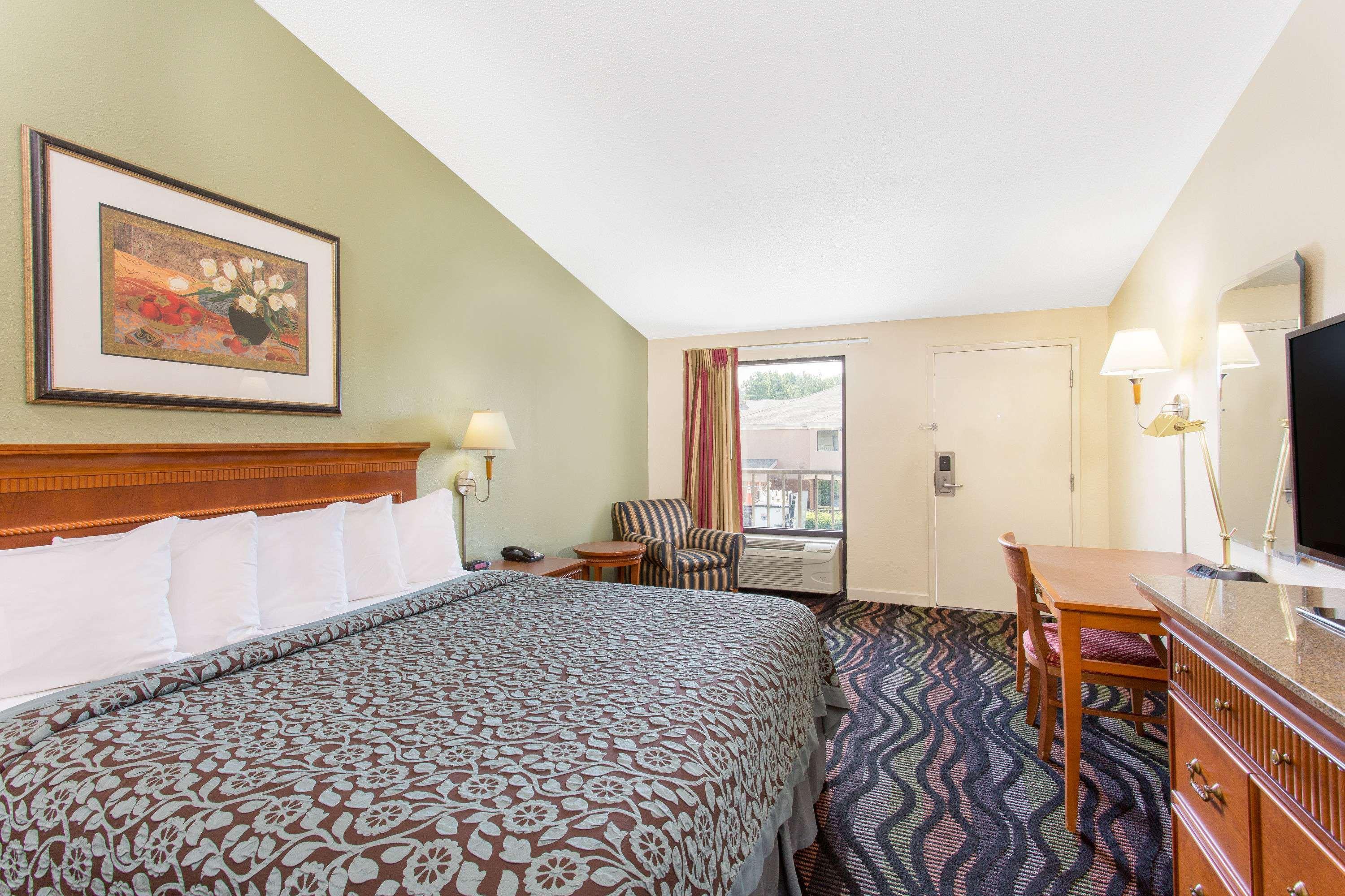 Days Inn By Wyndham Florence/I-95 North Ngoại thất bức ảnh