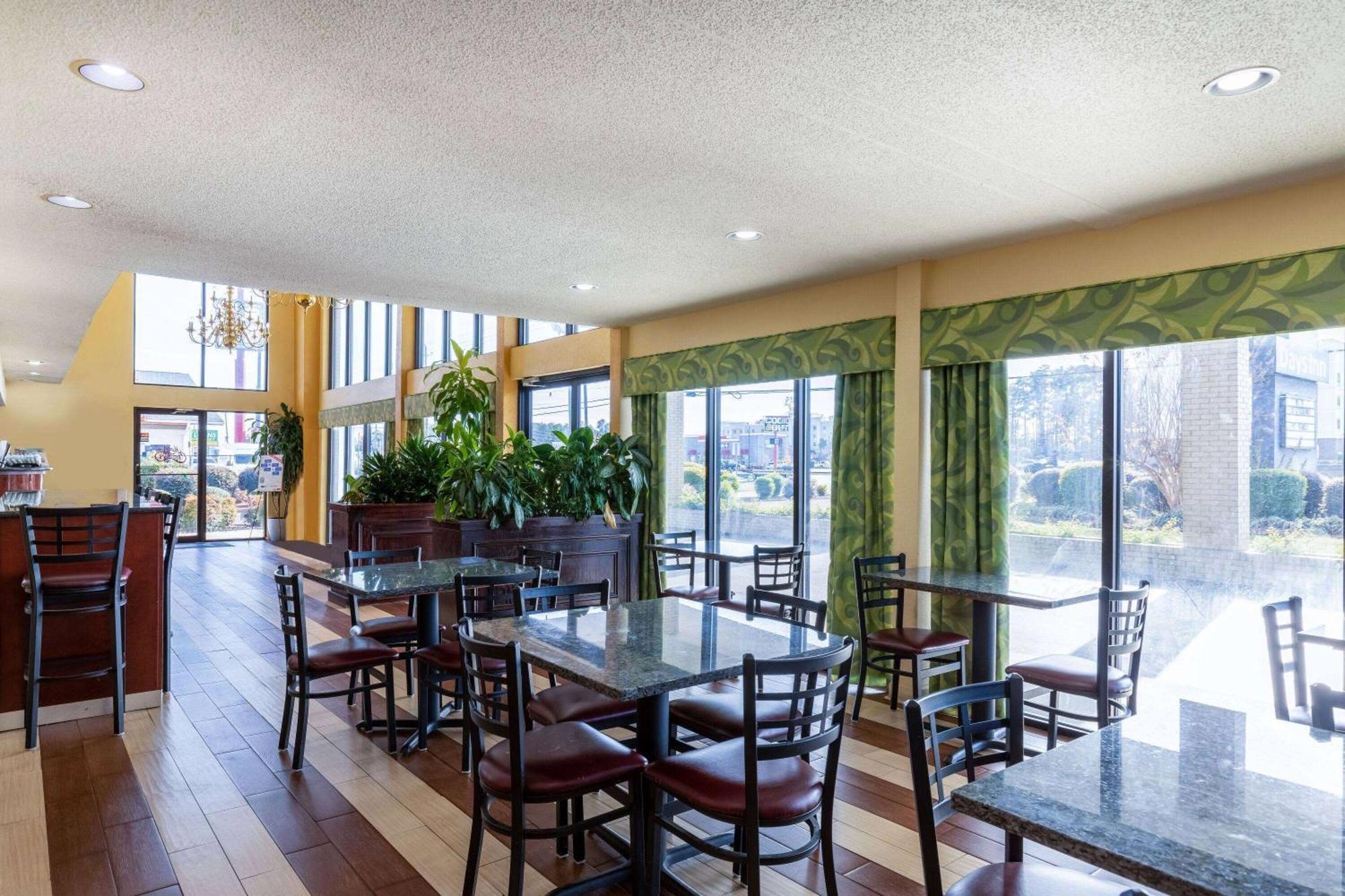 Days Inn By Wyndham Florence/I-95 North Ngoại thất bức ảnh